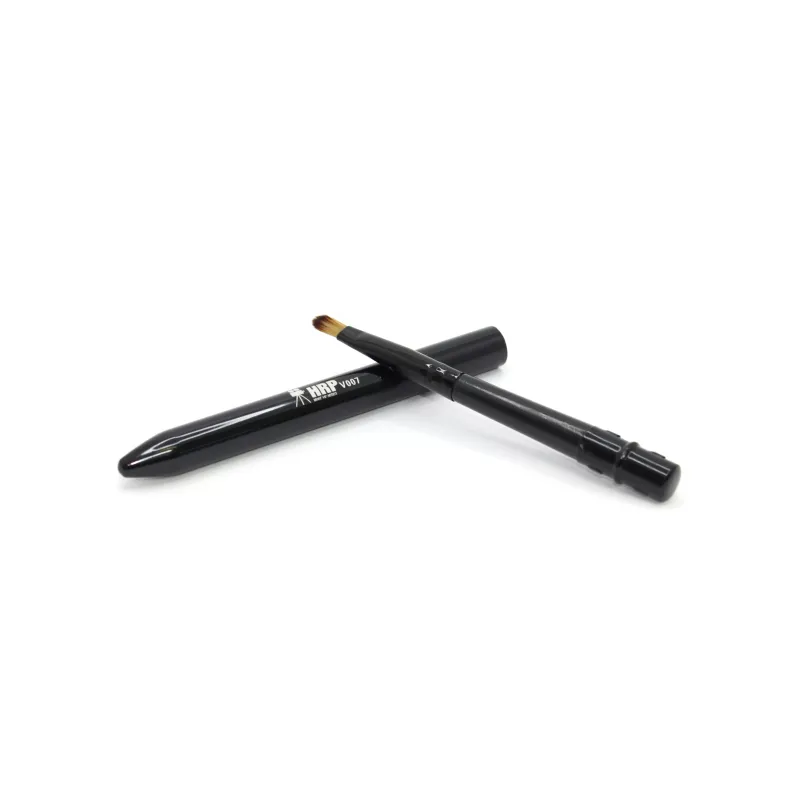 Pincel de Labios con Capucha